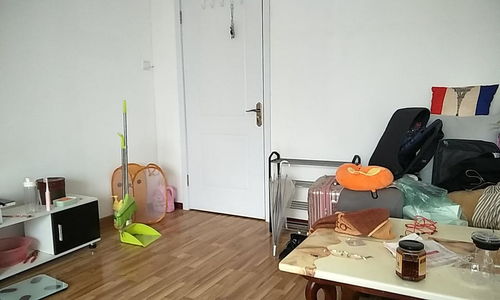 轉(zhuǎn)租房山線稻田回遷樓大開間無中介